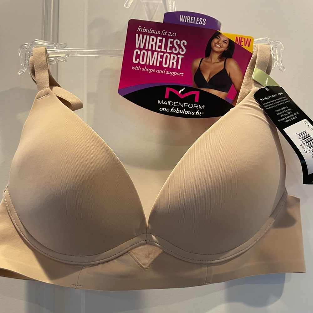Maidenform Wireless Comfort bra. Size 32B NWT $24